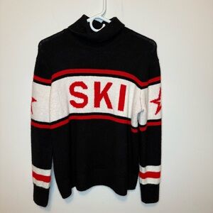 CeCe “SKI” Motif Turtleneck Sweater Cozy Winter Star Colorblock Soft